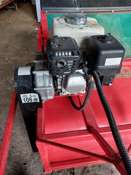 Equestrian Powered Brush Poo Sweeper Picker-up SCH SCH Equestrian Powered Brush / Poo Picker