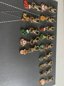 Fly veil or plait charms