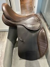 16” x-wide Silhouette saddle Silhouette