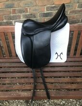 17'5“ Stubben / Stübben Genesis Dressage Saddle 30 (medium fit) Stübben  Genesis 