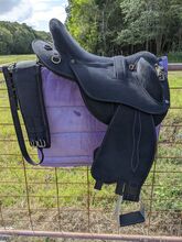 18" CHANGEABLE GULLET POLOCROSSE DELUXE SYNTHETIC FENDER STOCK SADDLE Horselines POLOCROSSE DELUXE