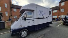 3.5 ton horsebox Renault 