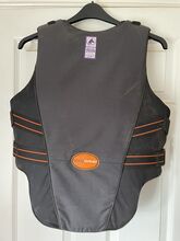 Airowear body protector. Airowear Outlyne 