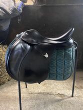 Bates GP leather saddle 17.5” black Bates  Square Cantle GP 