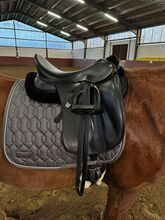 Bates Sattel mit Cair Bates Dressursattel Classic mit Cair