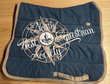 Blaue Schabracke von Equestrian Society Equestrian Society