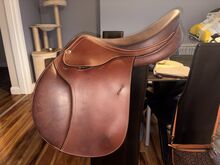 Bordeaux Saddle 17.5” Bordeaux 0121 0007