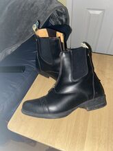 Brogini jod/yard boots size 6 Brogini