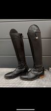 Schicke Stiefel abzugeben Pioneer 