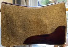 Deuber & Partner Felt Saddle Pad, Amarant, Bückeburger Deuber & Partner