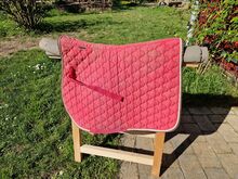 Verschiedene Dressurschabraken Full