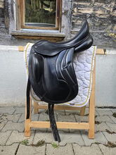 Dressursattel Monoblatt 18"