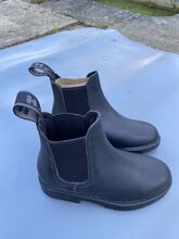 Children’s Jodphur boots UK size 12 HY