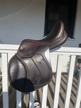 Equiline Springsattel Nick Skelton Braun 16 Zoll Equiline Nick Skelton