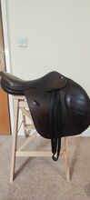 Frederic Butet Jumping Saddle 17.5” Medium fit with cover included Frederic Butet