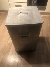 Grundy bin feed storage Grundy