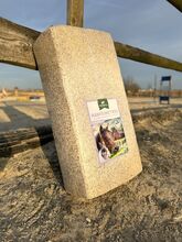Pferde Hanfeinstreu 18 Stück je 140 Liter / 14kg Hanfeinstreu Lavendel 