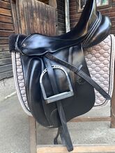 Hennig Dressursattel 17,5 Hennig