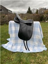 Höpfner Dressage F 17zoll Dressursattel Höpfner Dressage F 17zoll 