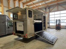 Pferdetransporter Pferdeanhänger 2er Anhänger mit Wohnabteil und Sattelschrank Trailer Horsetrailer Dickenherr Anka Dickenherr Anka