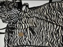 Horsefriends Fliegendecke Zebra 165cm inkl. Halsteil abnehmbar Horsefriends