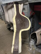 Kentucky Stollengurt Fell  140cm, NP: 245€ Kentucky