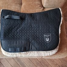 Lammfell Schabracke Dresssur Warmblut der Marke Werner Christ Horse Werner Christ