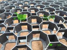 Rasengitter & Bodengitter ideale Lösungen für Parkplätze, Premium Kiesgitter MEGASPAR - Online Shop Gartenmatten, Bodenplatten & Rasengitter, Parkplatzgitter