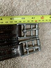 Leather anatomical girth