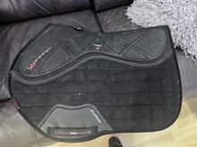 Lemieux jump  black x grip saddle pad used once size L Lemieux