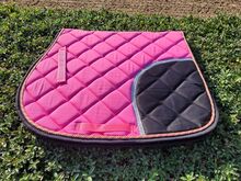 Neue Schabracke VS Full pink schwarz