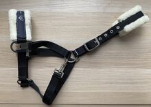 Halfter in Schwarz mit Kunstfell, Gr. PONY, PFIFF NEU Pfiff