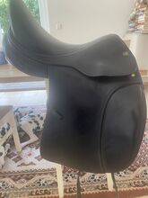 Prestige Venus 16.5” dressage saddle Prestige Venus
