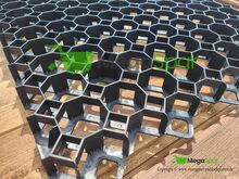 Rasengitter & Bodengitter, Kiesgitter, Paddockplatten und Gartenmatten 7,99 EUR/m² – Bodenplatten MEGASPAR - Online Shop Gartenmatten, Bodenplatten & Rasengitter, Parkplatzgitter