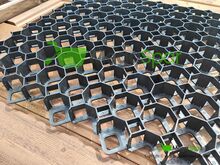 Rasengitter & Kiesgitter für Parkplätze - ideale Paddockgitter MEGASPAR - Online Shop Rasengitter | Paddockplatten | Kunststoffmatten & Parkplatzgitter 