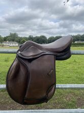Easytrek GP Treeless 16” Brown Saddle Easytrek  GP
