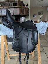 Dressursattel 17 Zoll Monoblatt top Zustand Koehne Louisa  Sportponysattel "Silverline"