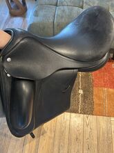 Costum Advantage Dressursattel, 17,5 Zoll Costum  Costum Advantage 