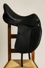 Roma Dressage Roma Prestige Dressursattel - 18", KW 33 - sehr guter Zustand Prestige Roma