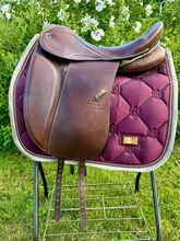 Stubben Genesis DeLuxe Dressage Saddle-Helsinki-17.5”/29CM Stubben Genesis D
