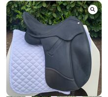 In search of "Wintec Isabell Werth 16.5" dressage synthetic saddle Wintec Isabell Werth 