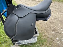 Wintec 500 Jump in 17,5 in schwarz Wintec  500 Jump 