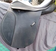 Wintec VS Sattel 17,5  44cm, Kopfeisen austauschbar Wintec