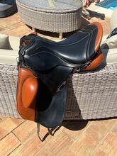 Zaldi 'New Cont' 17" Dressage Saddle Zaldi Zaldi 'New Cont' 17" Dressage Saddle 