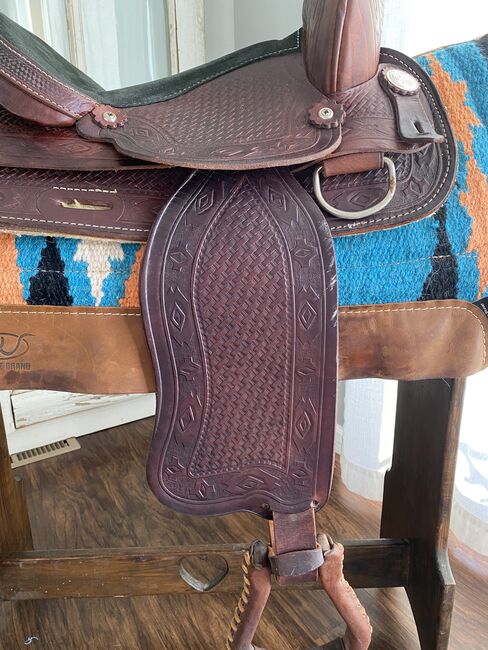 14.5” Timber Ridge Western Saddle w/ Aztec Basketweave Leather Tooling, Timber Ridge Saddlery, Kara, Siodło westernowe , Foley, Image 12