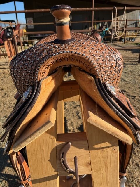 14" Barrel/Show Saddle, Tacktical Equine Ranch Dressn The Vegas, Mackenzie , Siodło westernowe , Wickenburg, Image 5