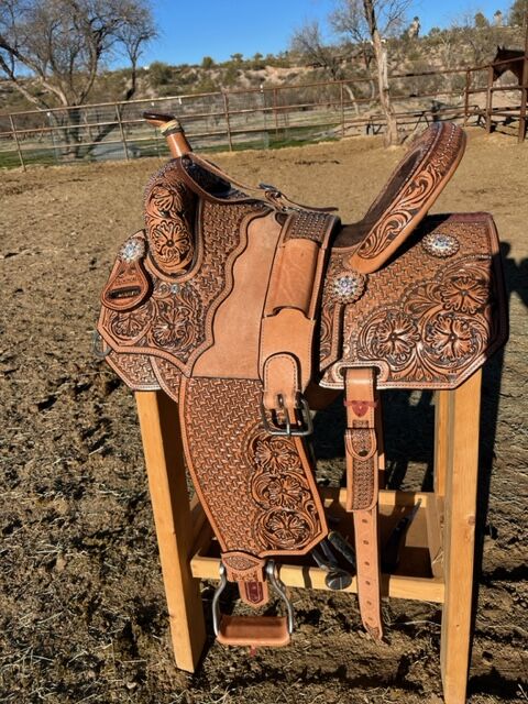 14" Barrel/Show Saddle, Tacktical Equine Ranch Dressn The Vegas, Mackenzie , Siodło westernowe , Wickenburg, Image 7