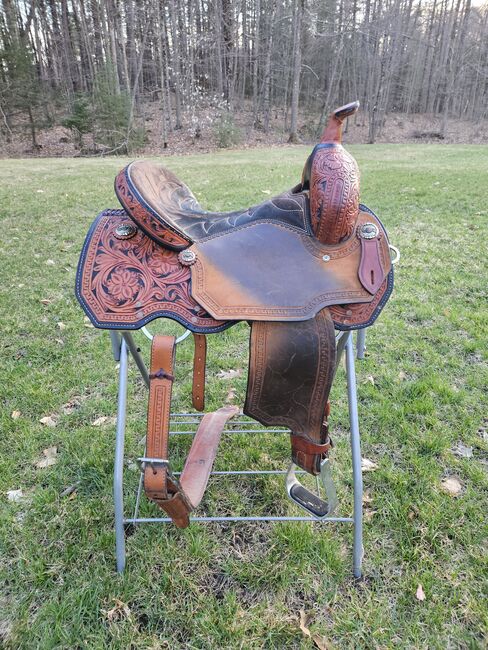 15" Alamo FQHB wide, Alamo Barrel saddle custom, Kristen, Western Saddle, Chester, Image 6