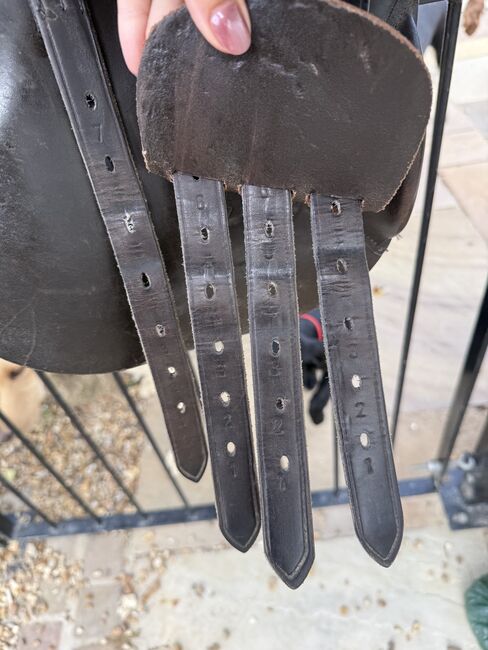 15” brown saddle made by master saddler, GP, Hayley Lousada, Sonstiger Sattel, Buckinghamshire , Abbildung 4