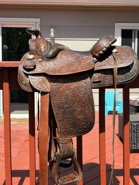 15" Circle Y Western Saddle on auction sale, Circle Y, Chris McCall, Western Saddle, Chris McCall